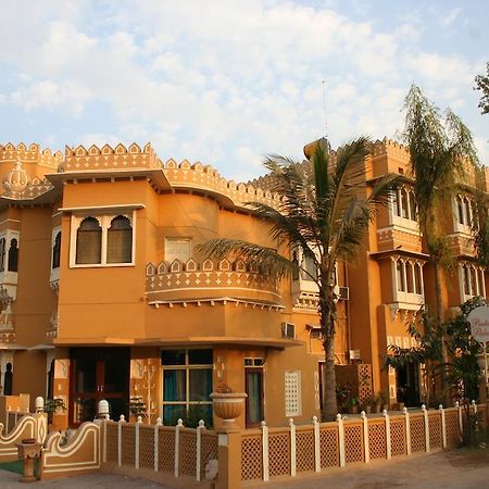 โรงแรมประทับ พาเลซ Chittorgarh ภายนอก รูปภาพ