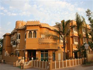 โรงแรมประทับ พาเลซ Chittorgarh ภายนอก รูปภาพ